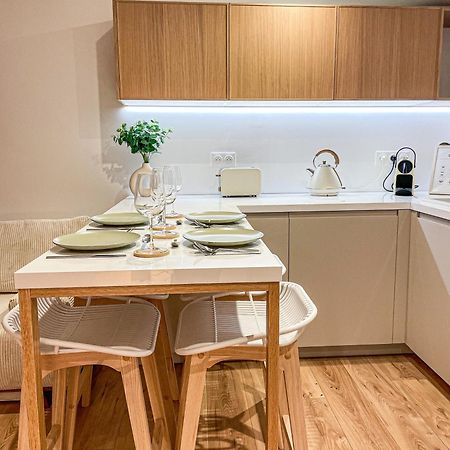 La Cahute Rochelaise - Cosy Dans Le Centre-Ville A 5 Min Du Port La Rochelle  Ngoại thất bức ảnh